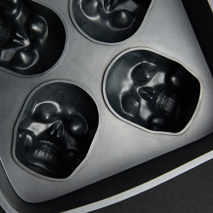 3D Skull Flexible Silicone Ice Cube Mold Tray shirt